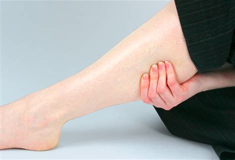 dureri la nivelul piciorului cu vene varicoase
